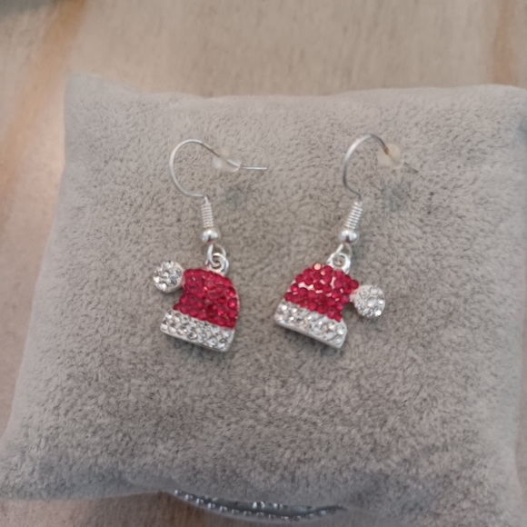 Red Crystal Rhinestone Santa Claus Hat Dangle Drop Earrings - Picture 4 of 6